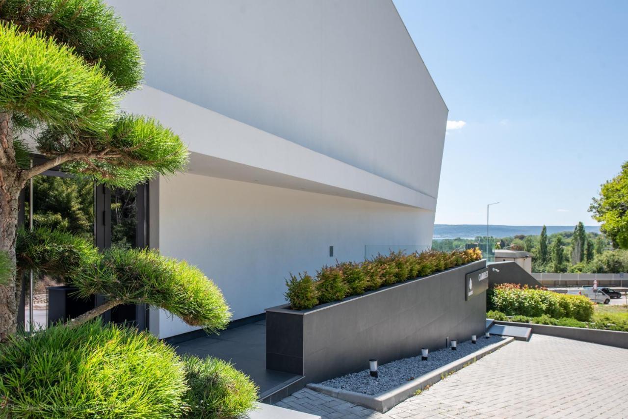 Lotus Luxury Rooms Varna Buitenkant foto