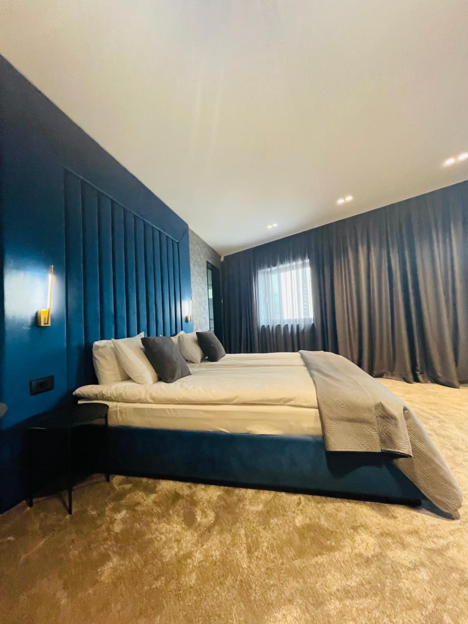 Lotus Luxury Rooms Varna Buitenkant foto